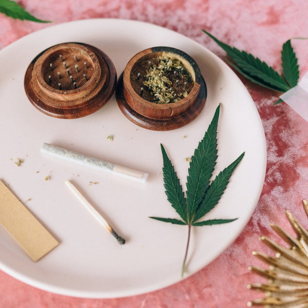 Spliff vs Joint vs Blunt vs Dutch vs Swisher — What's the Difference?